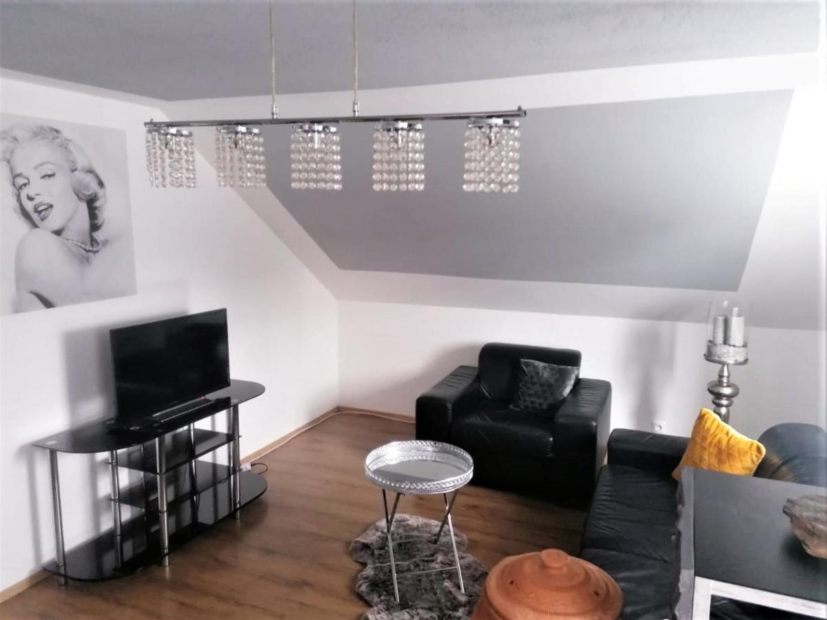 Gemuetliche Apartments In Niederdorfelden Luaran gambar