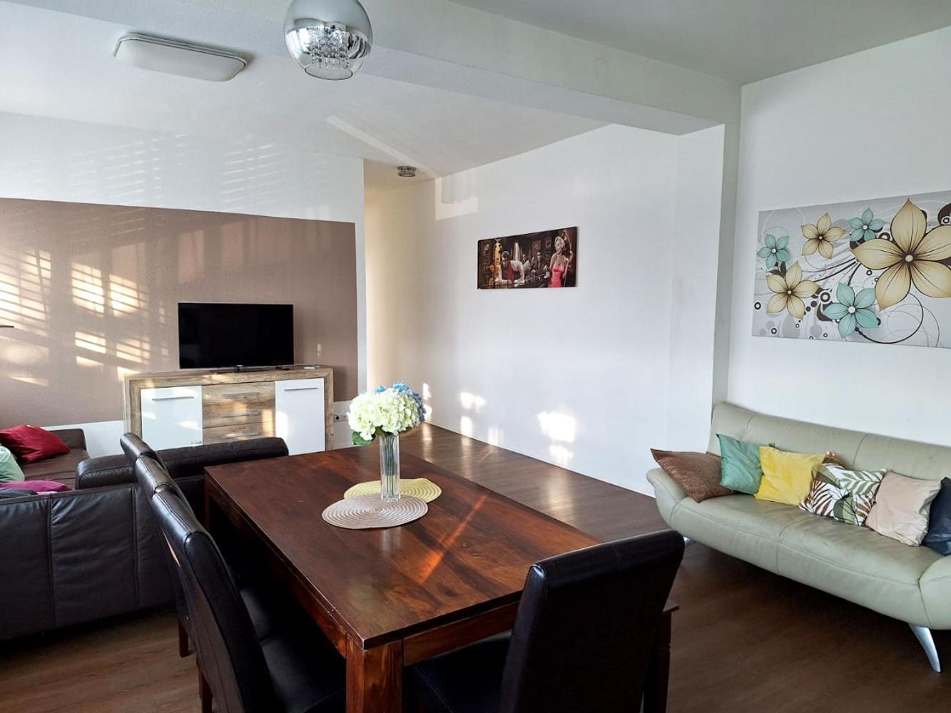 Gemuetliche Apartments In Niederdorfelden Luaran gambar